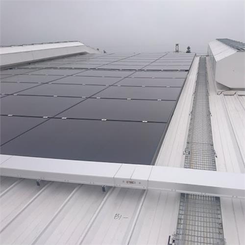 裕隆屋頂太陽能板
